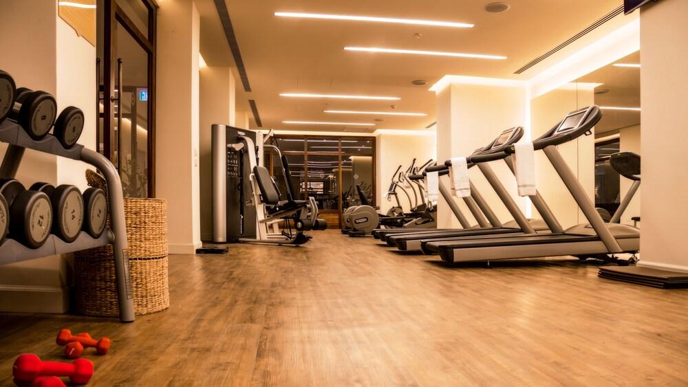 허버트 사무엘 호텔 예루살렘 외부 사진 The gym at the hotel