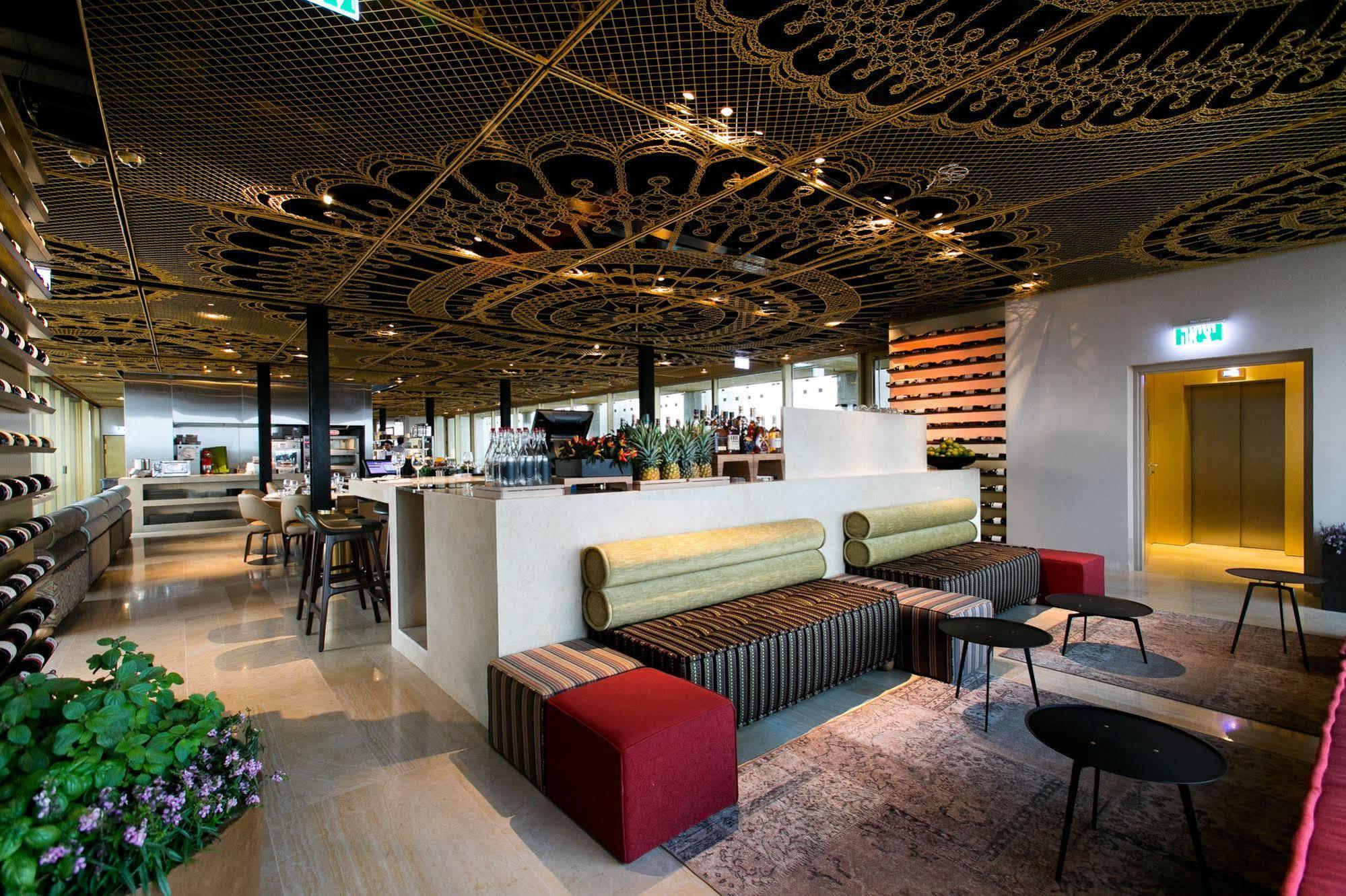 허버트 사무엘 호텔 예루살렘 외부 사진 The lounge at the airport